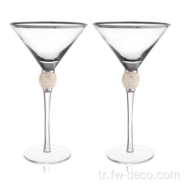 Altın jantlı elmas martini kokteyl cam